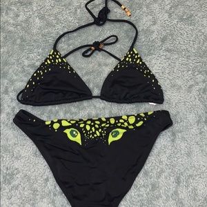 Victoria’s Secret snake eyes bikini